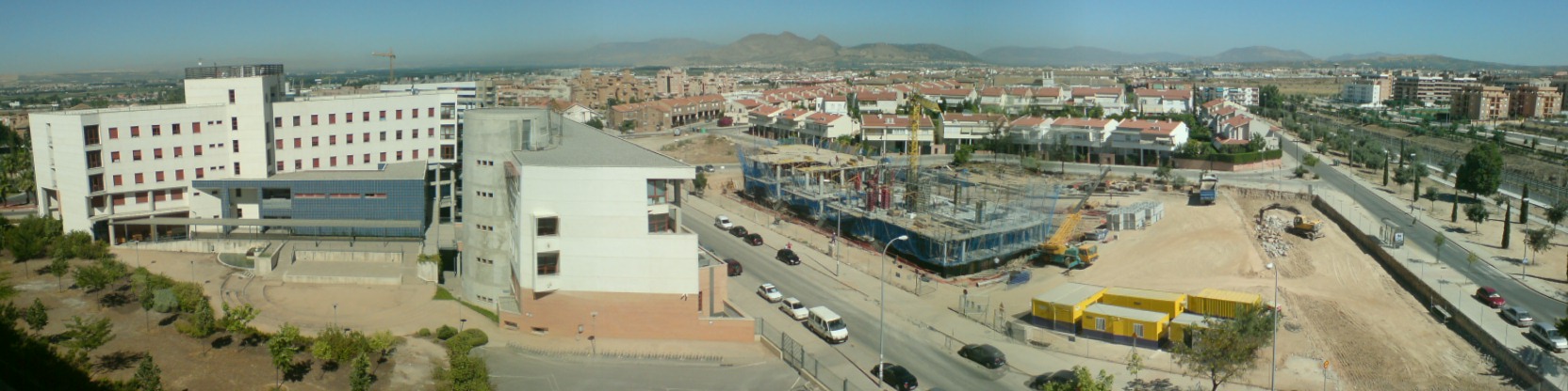  En la parte derecha de esta fotografía puede observarse el CITIC-UGR en construcción. En la parte izquierda se ve la parte posterior del edificio de la ETSIIT
