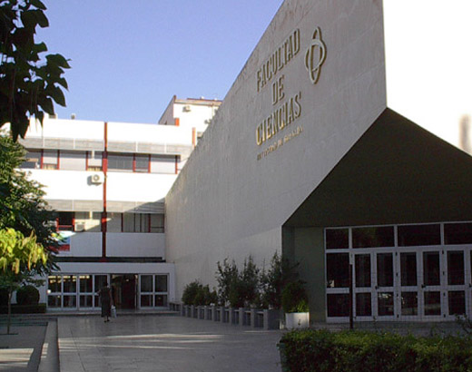 Facultad de Ciencias, centro donde se impartieron los estudios de informática hasta 1994 (9 cursos)